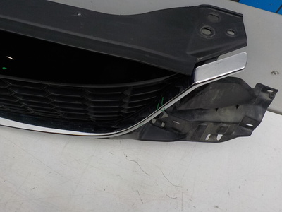 KD4550712 Решетка радиатора Mazda CX-5 2012-