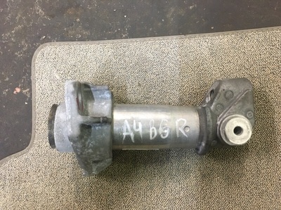 8E0807134B Кронштейн усилителя переднего бампера Audi A4 B6 2003