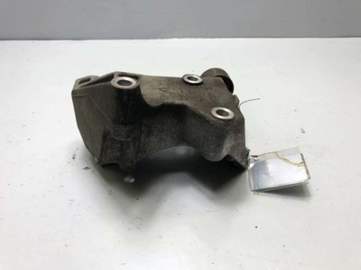 7700864098 Кронштейн двигателя Renault Megane 1 1996