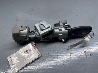 3M513F880AD Замок зажигания Mazda 6 1 2003