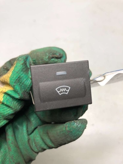 3M5T18K574AD Кнопка подогрева лобового стекла Ford Focus 2 2005 3M5T-18K574-AD