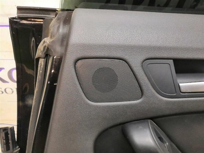 8T8839480D уплотнитель стекла двери Audi A5 /S5 Coupe/Sportback 2008>