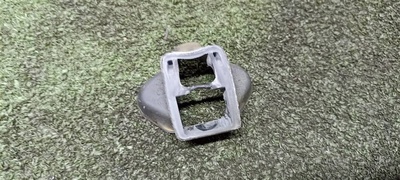 8R0837923C уплотнитель (внутри) Audi Q5