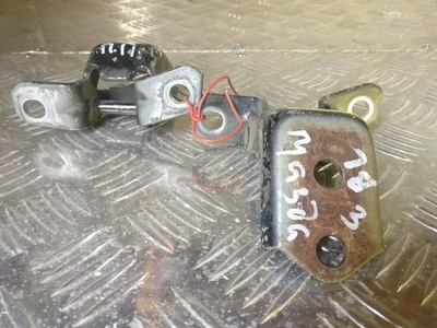 F15158210B Петля двери Mazda 3 BL (09-13) пер R б/у комплект (арт. )
