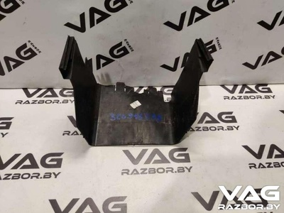 3C0915335 Кожух аккумулятора Volkswagen Passat CC 2013