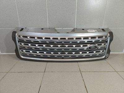 LR046748 Решетка радиатора Land Rover Range Rover 4