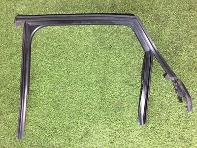 4G5839439 уплотнительная резинка Audi A6 C7 2011