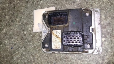 БЛОК УПРАВЛЕНИЯ ДВИГАТЕЛЯ , 1.2i , от X12XE* , 0261204475 , 90532610 OPEL CORSA B 1997