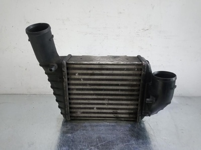 059145806 Интеркулер Volkswagen Passat B5+ рестайлинг 2000-2005 2001