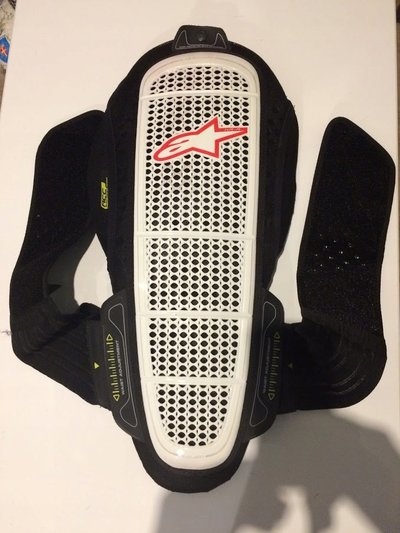 Протектор спины alpinestars kr - r как новый.s