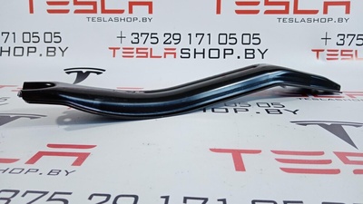 109870500C Направляющая шторки багажника (салазки) Tesla Model 3 2019 1098705-00-C