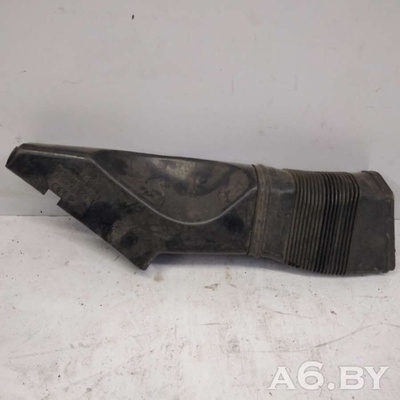 4B0129617B Воздухозаборник Audi A6 C5 (S6,RS6) 2000