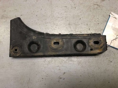4B0807284B Кронштейн крепления бампера переднего Audi A6 C5 (S6,RS6) 2004