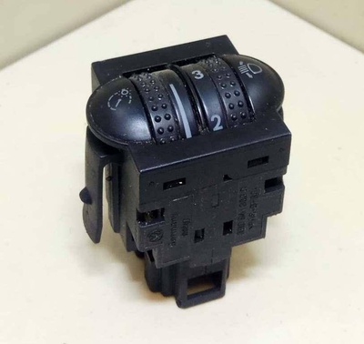 3B0941333C корректор фар Volkswagen Passat B5 1997