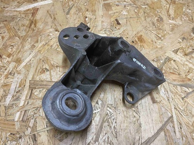 4B0199352A Кронштейн двигателя Audi A6 1997 4B0 199 352 A