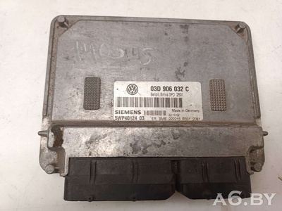 03D906032C Блок управления двигателем Skoda Fabia 1 2002