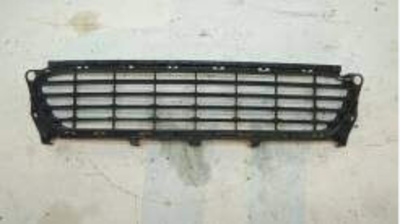 RB4373 Решетка бампера Fluence (13-17) центр (арт. )