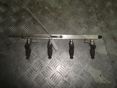 A111121010 Рампа топливная Tiggo T11 (06-)\M11 A3 (10-15)\Fora A21 (06-10) б/у (арт. )