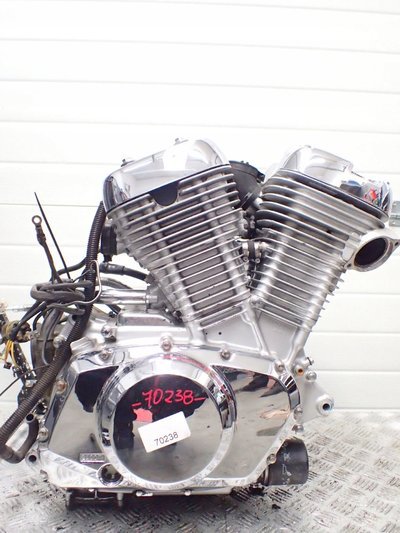 Двигатель 10395km suzuki intruder VS 600 750 800