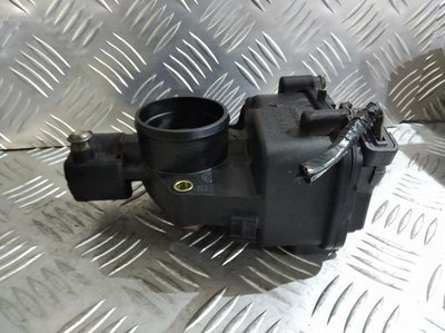 7700115834 Заслонка дроссельная Renault Clio 1998-2005 2001 , 8200096038