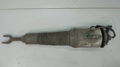 4E0616040AA Амортизатор подвески перед. правая Audi A8 (D3) 2004-2010 2004