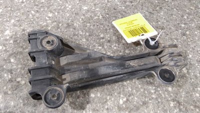Крепление бампера Переднее R*** , 4A0807284A Audi A6 C4 1996