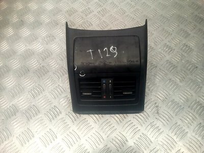 64227210639 Дефлектор обдува салона BMW 3-Series (E90/E91/E92/E93) (2005-2012) 2007 ,
