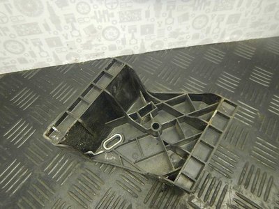 4D0807571A Кронштейн (крепление) заднего бампера левый Audi A8 D2 (1994-2002) 1998 ,