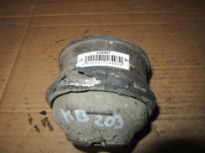 A2032402017 Подушка (опора) крепления двигателя Mercedes C-Class (W203) (2000-2007) 2002 ,