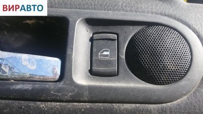 Кнопка стеклоподъемника Volkswagen Jetta 4 поколение (1999-2005) 2004