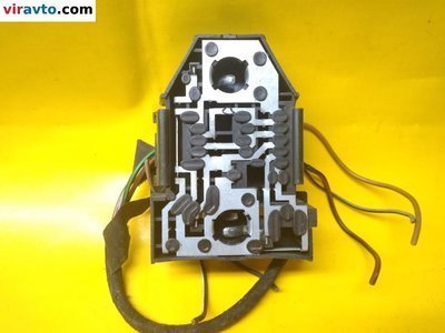 333945257 Панель (плата) фонаря заднего левого Volkswagen Passat B3 (1988-1993) 1991