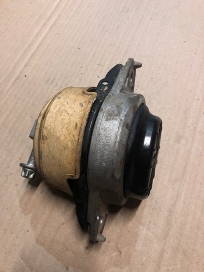 A1662407717 Подушка крепления двигателя Mercedes ML W166 2016