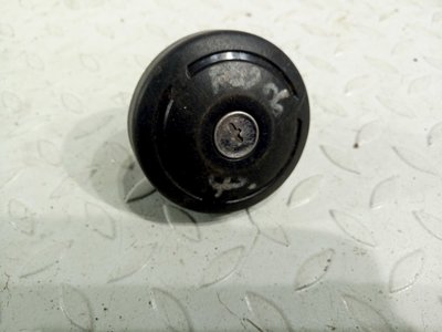 1508K2 Крышка топливного бака Peugeot 206 (1998-2006) 2001 ,