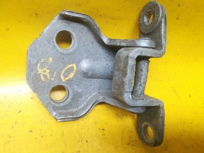 Петля двери Kia Sportage 1 поколение (1994-2006) 2001