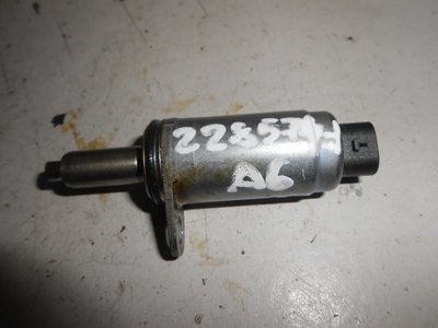 06E103697M Соленоид Audi A1 2010-