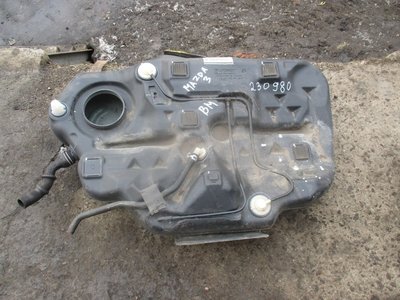 B45A42110D Бак топливный Mazda 3 III 2013-