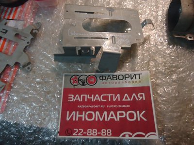 A2215455840 Кронштейн камеры заднего вида Mercedes-Benz S-class W221 2005-2013