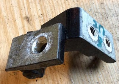 4F0833402 Петля двери Audi A6 III (C6) , B