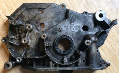 06C103151F Крышка двигателя передняя AUDI A6 2004 – 2008 C6 2006 , 06C103153F