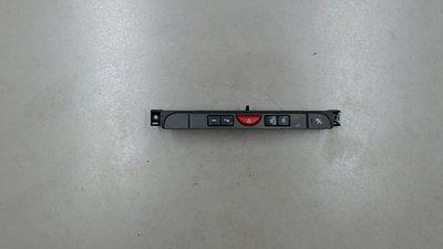 YUL500320WUX Кнопка аварийки Land Rover Discovery 3 2004-2009 2006