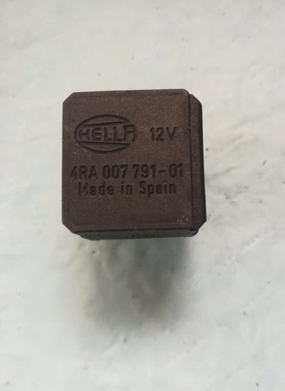 4RA00779101 4ra007791 - 01 реле мерседес / / s1 / /