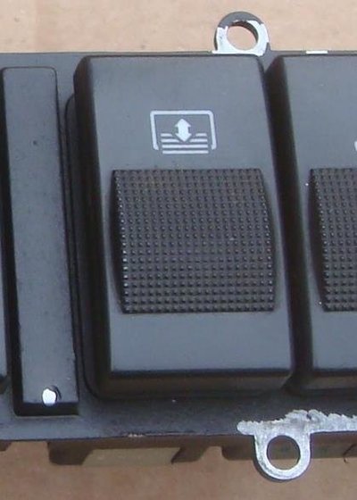 4D0959903 кнопка (выключатель) AUDI A8 (D2) 1994-2003 1996