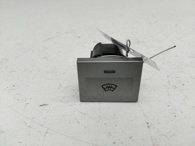 8v4t18k574ab Кнопка (выключатель) Ford Focus II (2005-2011) 2010