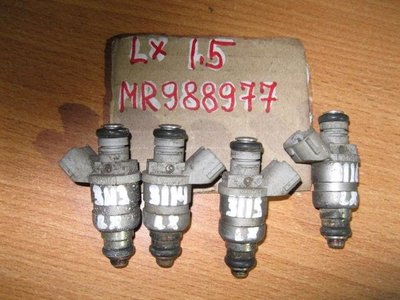 MR988977 Форсунка инжекторная электрическая Mitsubishi Lancer (CX, CY) 2007 >