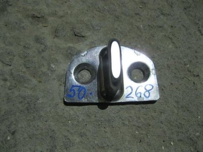 1U0837033B Ответная часть замка двери Skoda Octavia (A5 1Z-) 2004-2013 2006