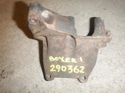 184668 Кронштейн двигателя Peugeot Boxer 230