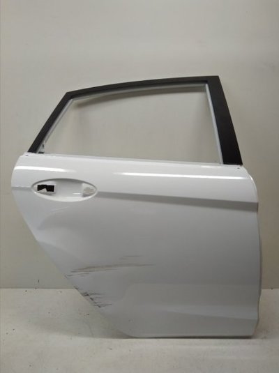 1692501 дверь Ford Fiesta MK6 2008-2017