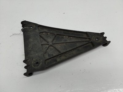 8D0807483 Кронштейн крепления бампера переднего Audi A4(B5) 1999