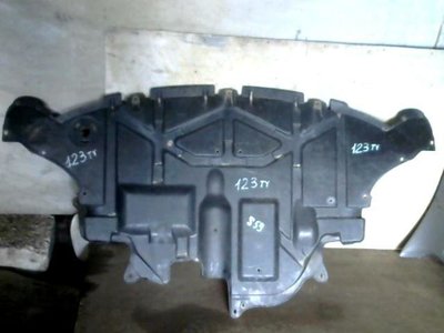 8Z0825235E Защита двигателя Audi A2 - 8Z (1999-2005) 2004