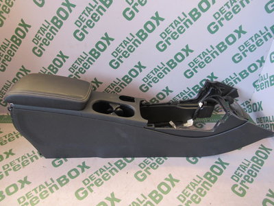 A1766801300 Подлокотник Mercedes CLA C117 2014